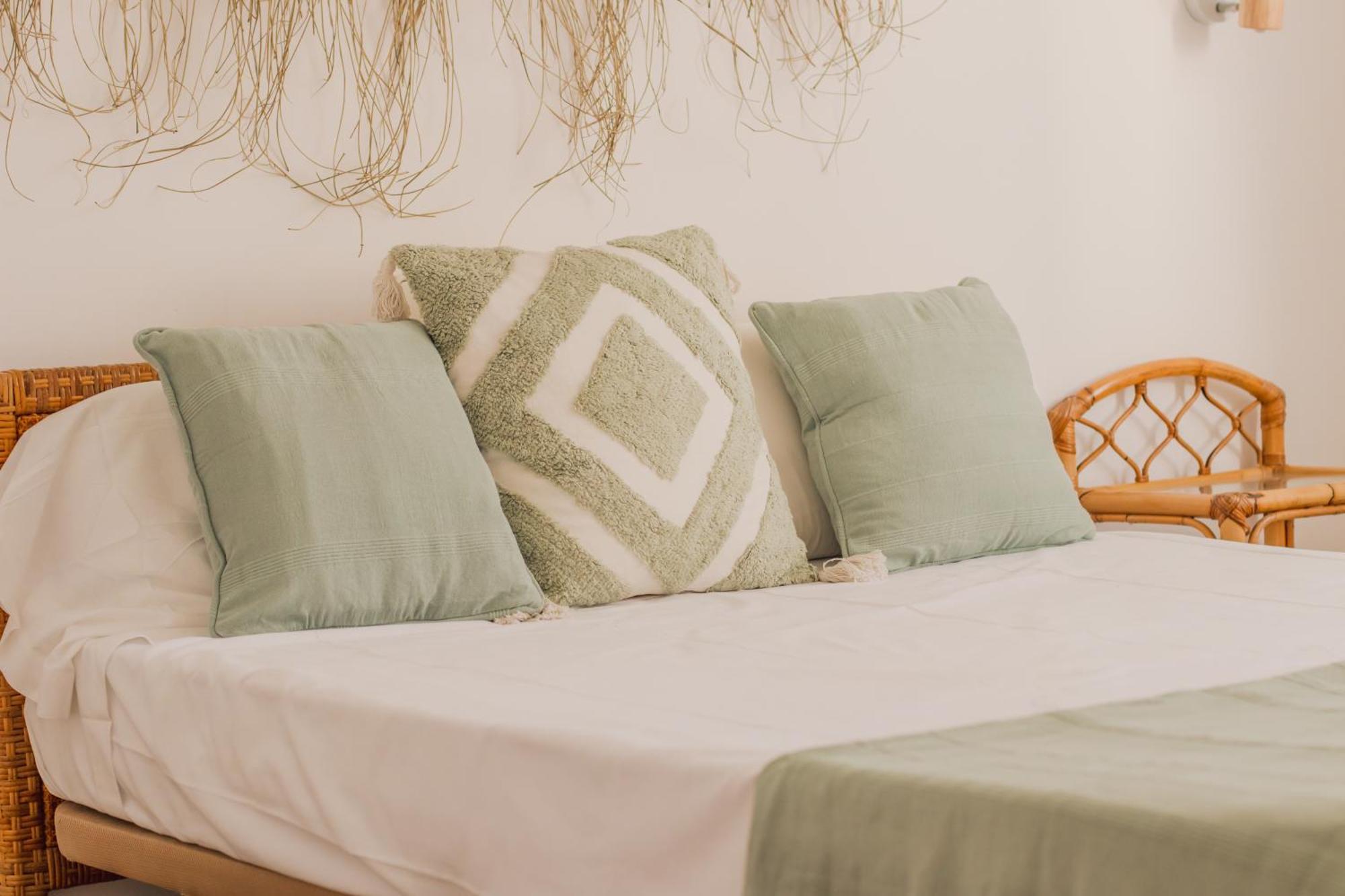 Apartamentos Sol Naixent L'Ametlla de Mar Exteriör bild
